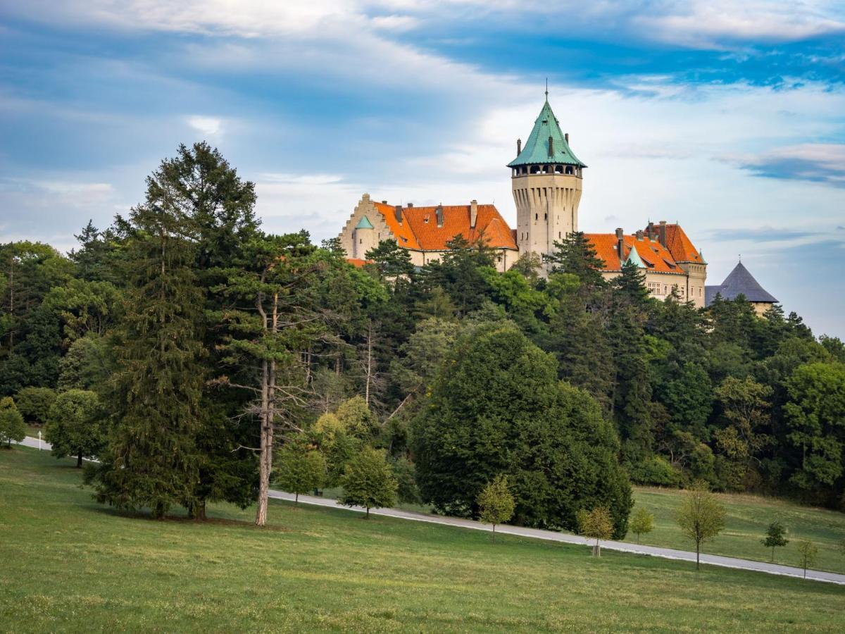 Hotel Smolenicky Zamok Smolenice Exterior foto